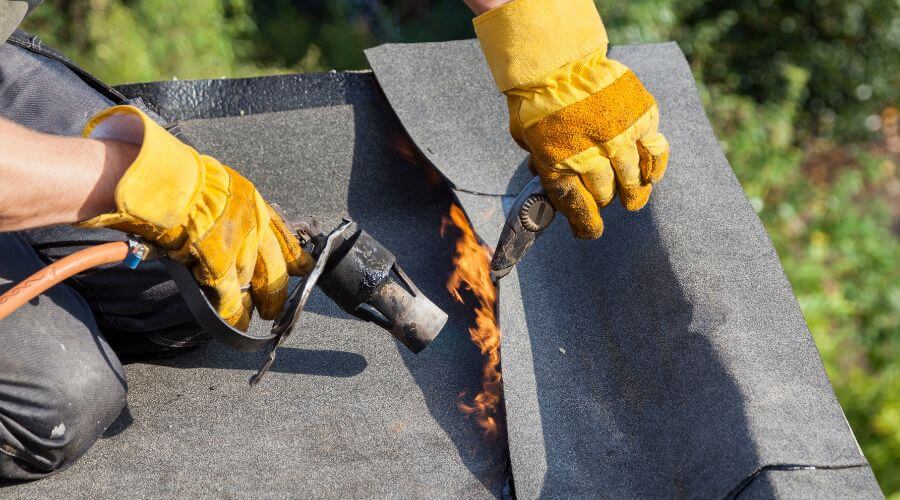 Professional flood damage restoration services in Henderson, AR